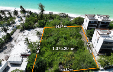Land for Sale in Holbox Mexico: Prime 1,075 m² Exclusive Lot